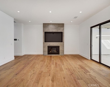 5520 Woodlake - Photo Thumbnail 4