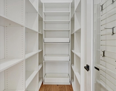 5520 Woodlake - Photo Thumbnail 13