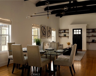 520 N Citrus Avenue - Photo Thumbnail 3