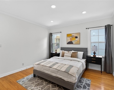 520 N Citrus Avenue - Photo Thumbnail 17