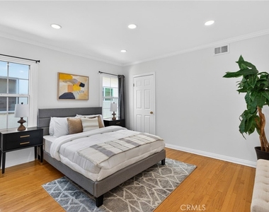 520 N Citrus Avenue - Photo Thumbnail 16