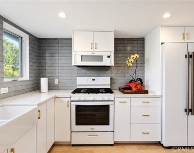 2338 Riverside Drive - Photo Thumbnail 1