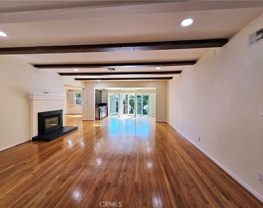 4559 Don Pio - Photo Thumbnail 1