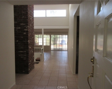18715 Braemore Road - Photo Thumbnail 2