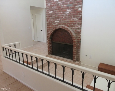 18715 Braemore Road - Photo Thumbnail 12