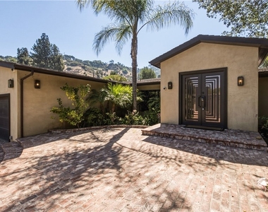 3184 Dona Sarita Place - Photo Thumbnail 3
