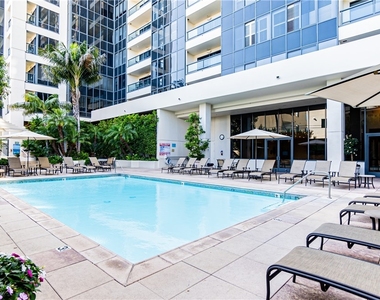 10724 Wilshire Boulevard - Photo Thumbnail 7