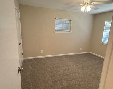 2100 Kennedy Avenue - Photo Thumbnail 18