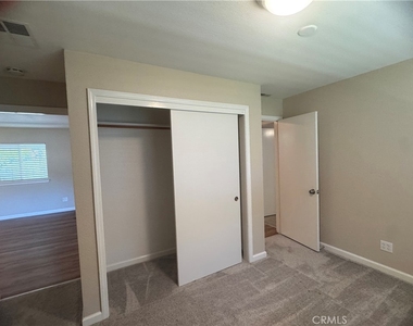 2100 Kennedy Avenue - Photo Thumbnail 23