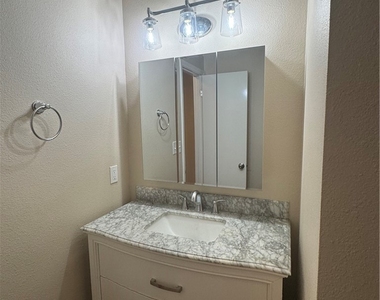 2100 Kennedy Avenue - Photo Thumbnail 25