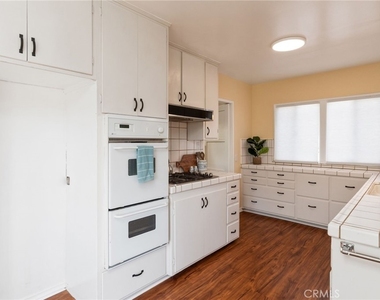 1027 S Malgren - Photo Thumbnail 6
