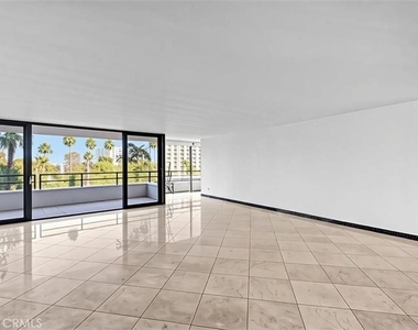 4337 Marina City Dr - Photo Thumbnail 1