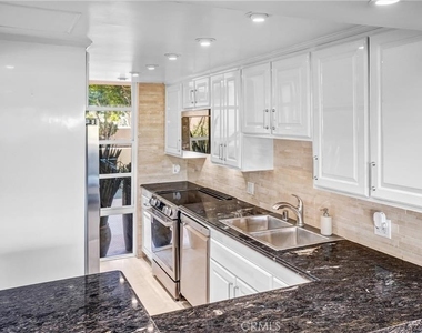 4337 Marina City Dr - Photo Thumbnail 11