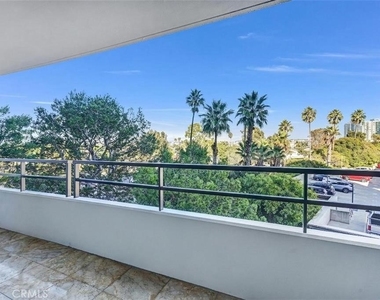 4337 Marina City Dr - Photo Thumbnail 7