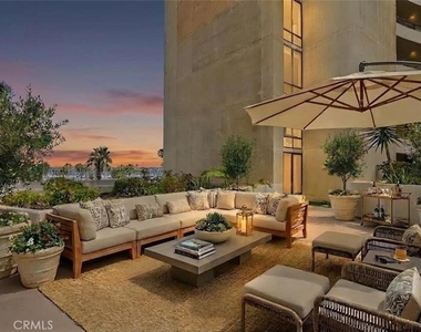 4337 Marina City Dr - Photo Thumbnail 30