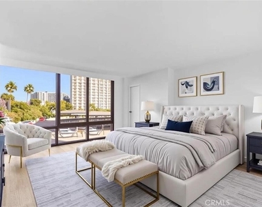 4337 Marina City Dr - Photo Thumbnail 16