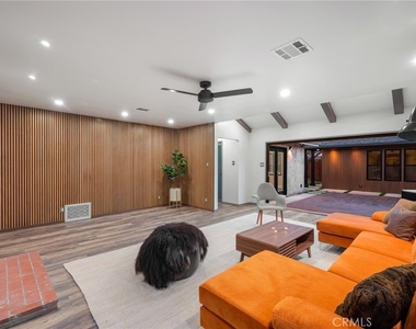7424 W 85th Street - Photo Thumbnail 14