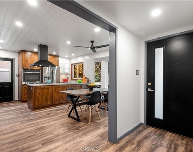 7424 W 85th Street - Photo Thumbnail 7