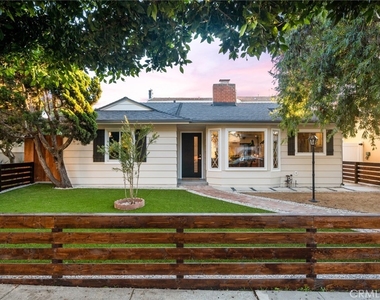 7424 W 85th Street - Photo Thumbnail 1