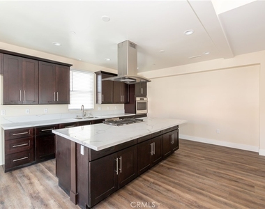 3857 W 139th Street - Photo Thumbnail 6