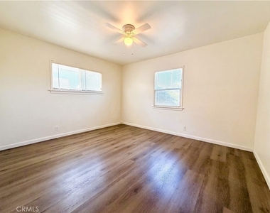 12911 Whitewood Avenue - Photo Thumbnail 15