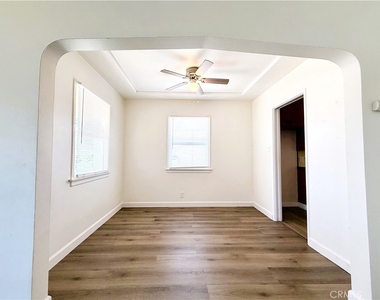 12911 Whitewood Avenue - Photo Thumbnail 5