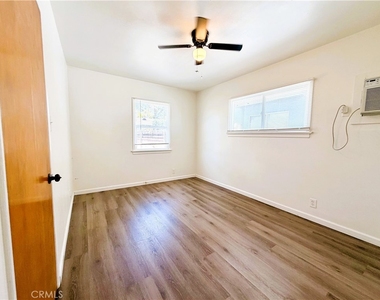 12911 Whitewood Avenue - Photo Thumbnail 13