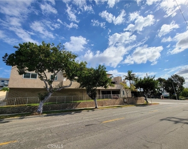 2755 E Hill Street - Photo Thumbnail 33