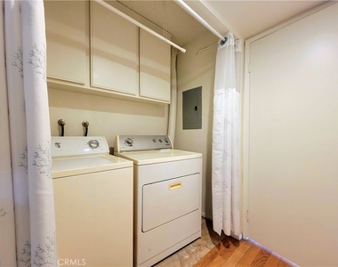 2755 E Hill Street - Photo Thumbnail 25