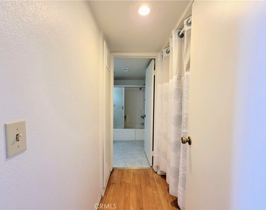 2755 E Hill Street - Photo Thumbnail 15