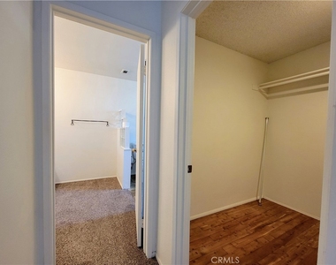 2755 E Hill Street - Photo Thumbnail 20