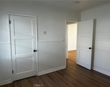 6108 Village Road - Photo Thumbnail 20