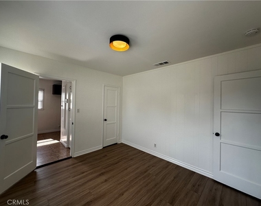 6108 Village Road - Photo Thumbnail 12