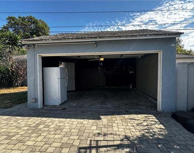 6108 Village Road - Photo Thumbnail 29