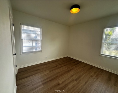 6108 Village Road - Photo Thumbnail 24