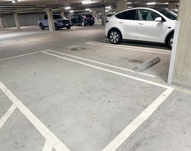 13200 Pacific Promenade - Photo Thumbnail 20