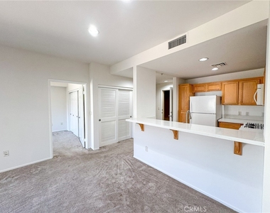 13200 Pacific Promenade - Photo Thumbnail 4