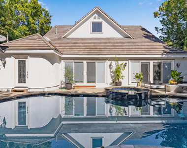 367 S Oak Avenue - Photo Thumbnail 11