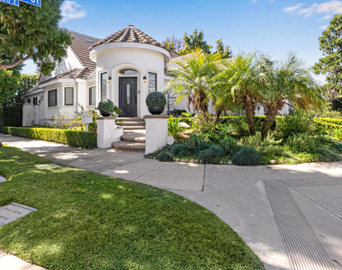 367 S Oak Avenue - Photo Thumbnail 14