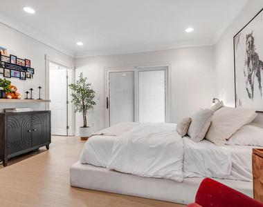 367 S Oak Avenue - Photo Thumbnail 19