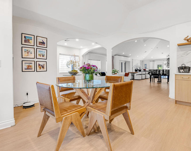 367 S Oak Avenue - Photo Thumbnail 37