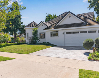 367 S Oak Avenue - Photo Thumbnail 13