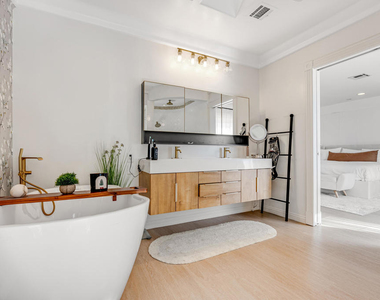 367 S Oak Avenue - Photo Thumbnail 27