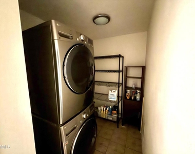 283 S Hudson - Photo Thumbnail 9