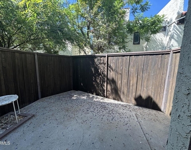 3200 Fairesta Street - Photo Thumbnail 28