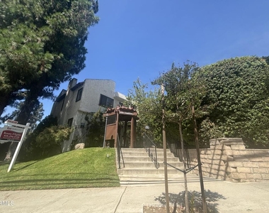 3200 Fairesta Street - Photo Thumbnail 31