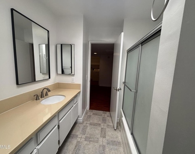 3200 Fairesta Street - Photo Thumbnail 21