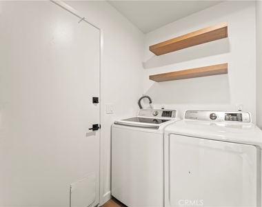 429 Goldenrod - Photo Thumbnail 8