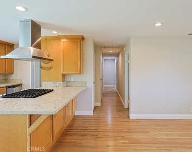 6471 Brown - Photo Thumbnail 9