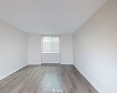 1247 Stoner Avenue - Photo Thumbnail 8